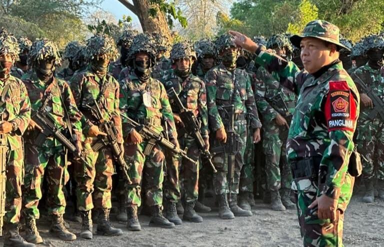 Tugas Baru Jenderal ’Asal Tasik’: Mayjen Farid Makruf ke Lemhanas, Brigjen Bangun Nawoko Pangdif 3 Kostrad