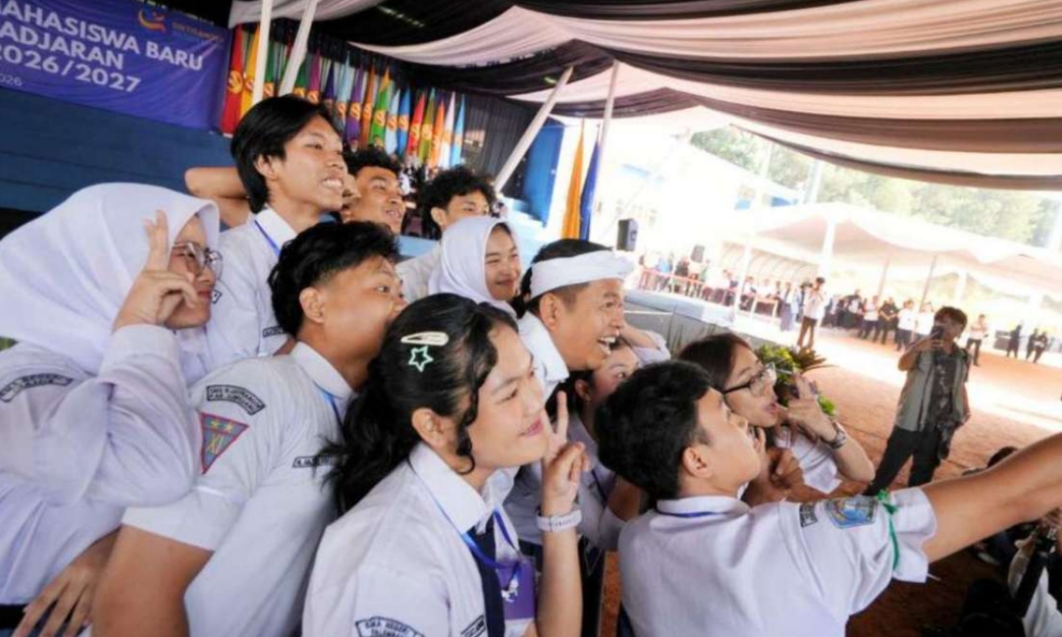 KDM Tegaskan Mahasiswa Tak Boleh Putus Kuliah Gara-gara Biaya