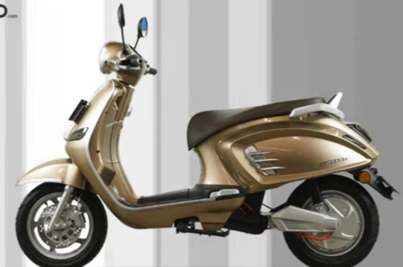 United C2000 2025, Motor Listrik Bergaya Neo Classic, Sekali Isi Daya Bisa Tempuh 130 KM!