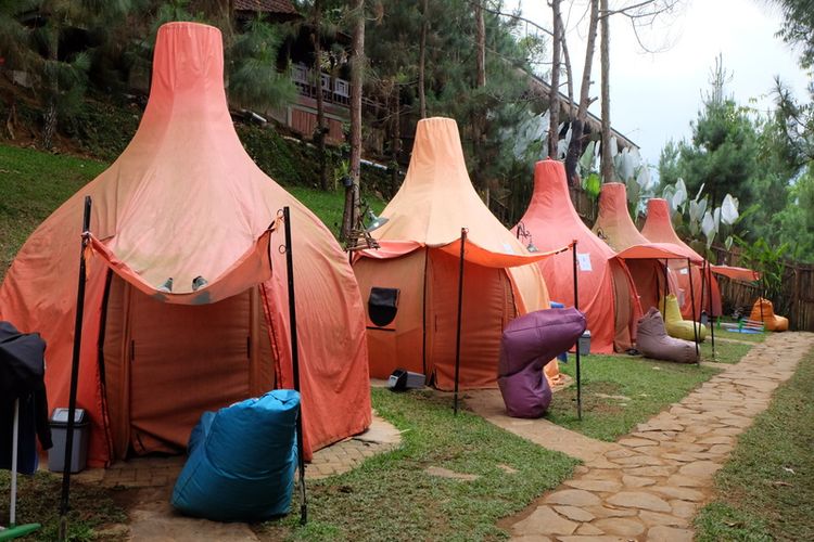 Tempat Camping yang Ada di Bandung, Glamping The Lodge Maribaya