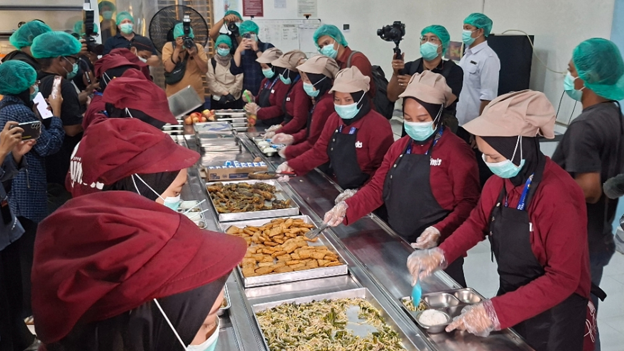 Penjelasan 32 Ribu Pegawai SPPG Bakal Jadi PPPK, Kriteria dan Persyaratan