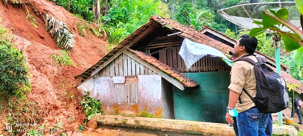 Waduh, 19 Rumah Terancam Longsor di Ciamis, Pergerakan Tanah Semakin Dekat ke Perumahan di Panawangan