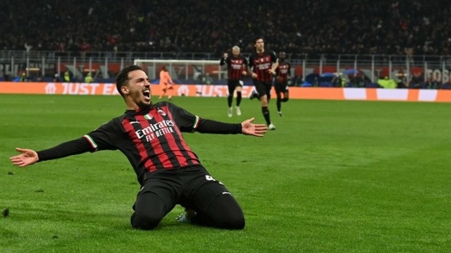 Kalahkan Napoli 1-0, Pioli Sebut Peluang AC Milan Lolos Baru 50 Persen