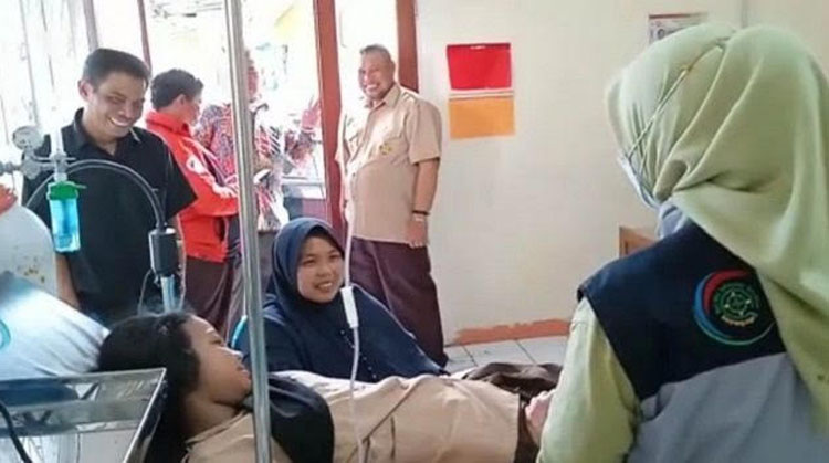 MASSAL, Siswa SDN 2 Kersamenak Keracunan, Polisi Cari Penjual Es Krim Keliling