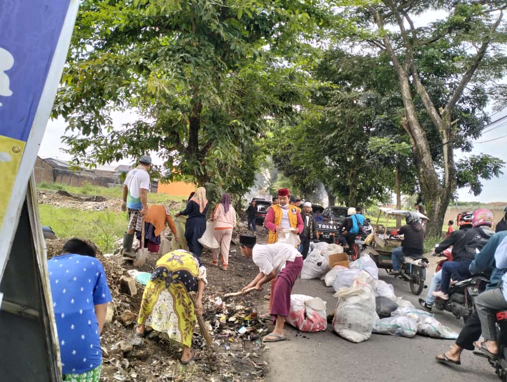 Stop Buang Sampah Secara Liar! Warga Sukajaya RW 013 Kampanyekan Aksi Bela Lembur