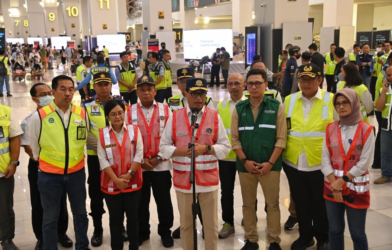 Lebaran 2023, Jumlah Penumpang Pesawat di Bandara Soekarno Hatta Meningkat 25 Persen, Budi: Cukup Signifikan