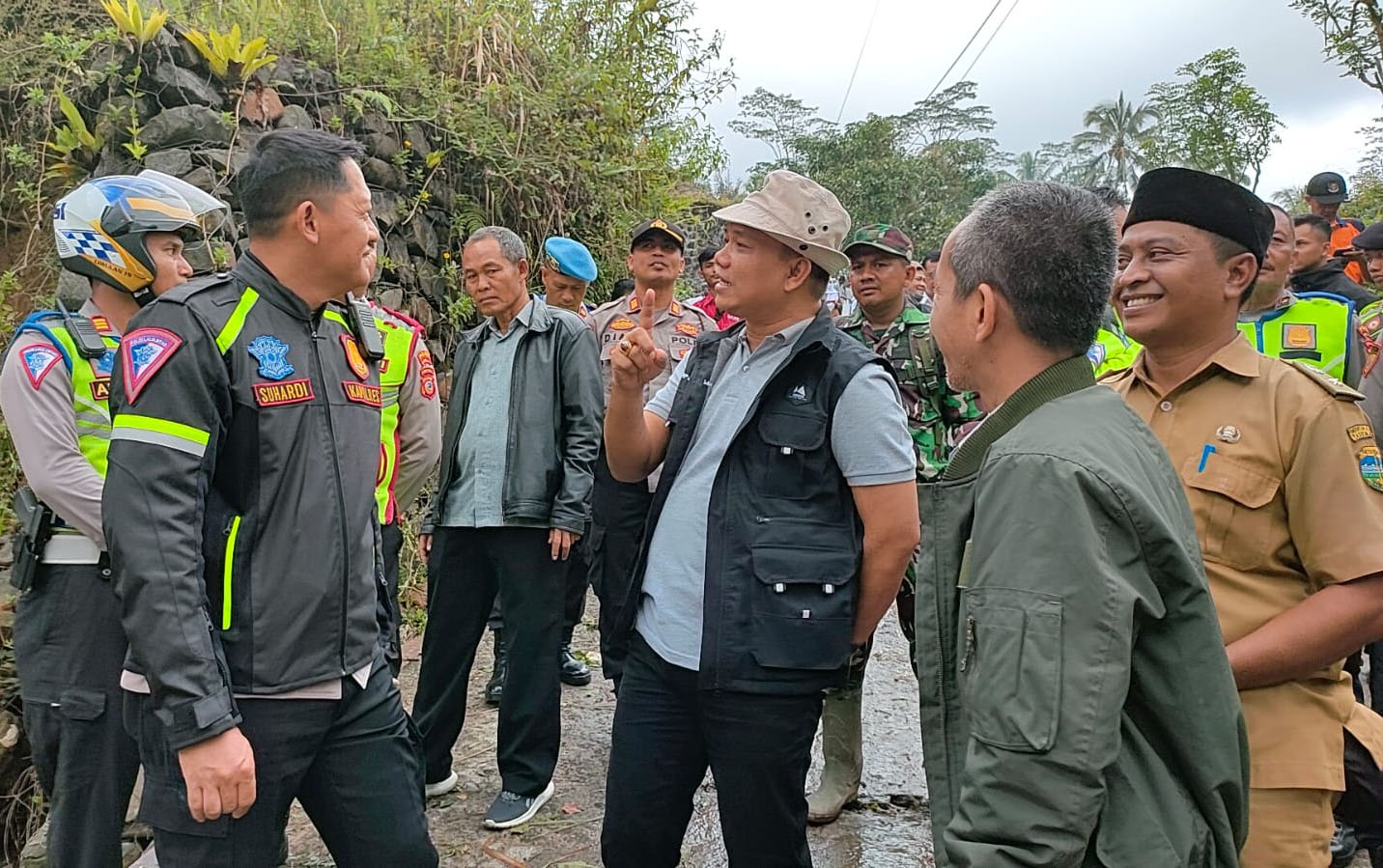 DPRD Kabupaten Tasikmalaya Mendorong Pemerintah Cepat Menangani Jalan Rusak Akibat Bencana