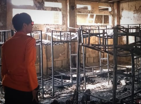 Perabotan dan Kamar Santri Habis Terbakar Akibat Korslerting Listrik 