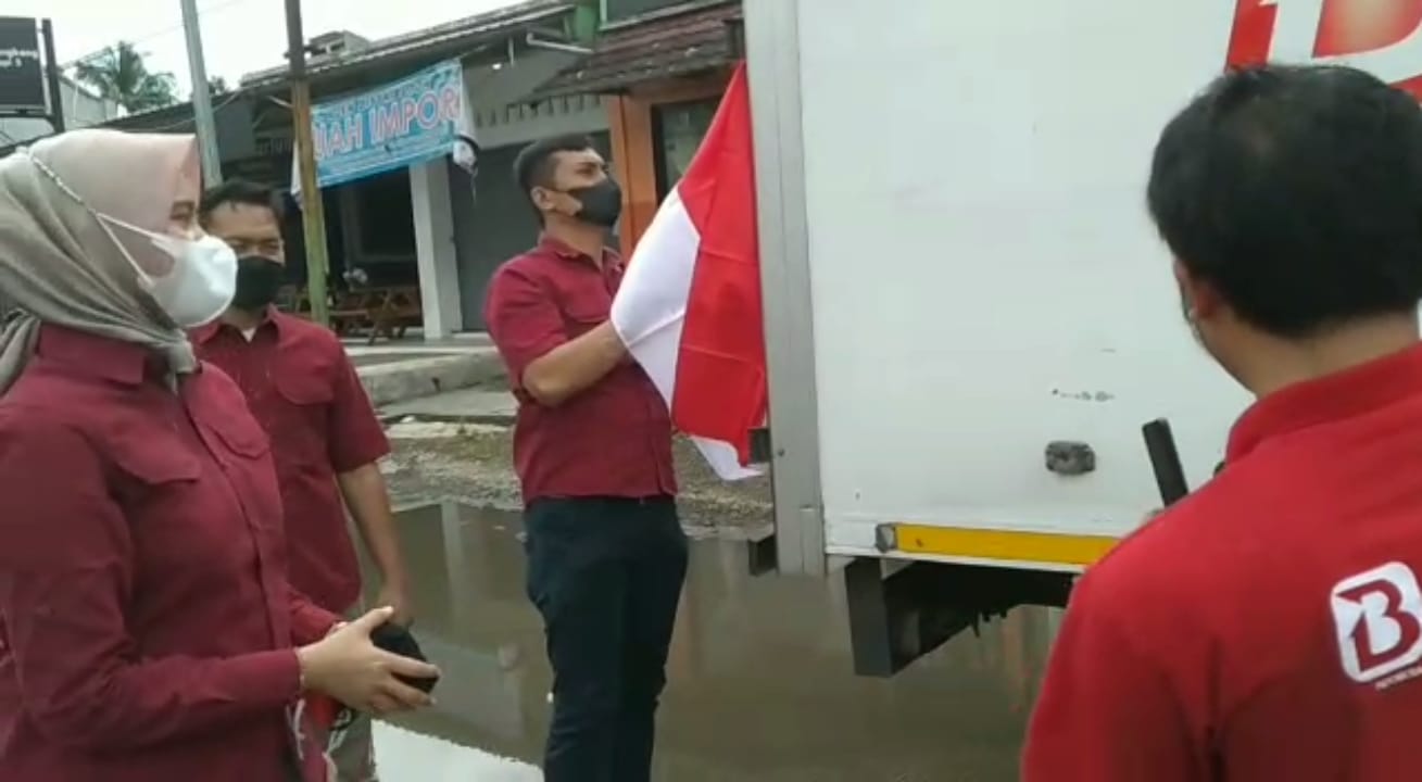 Caranya Unik, Polres Tasikmalaya Sukseskan Gerakan 10 Juta Bendera Merah Putih