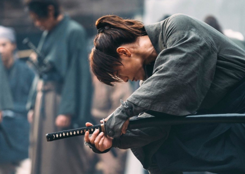 Setelah Berganti Nama, Battousai si Pembantai Mulai Menjadi Pembunuh Bayaran di Rurouni Kenshin