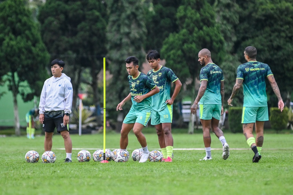 Saat Persija Terluka di Tangan Persita, Ini yang Dilakukan Skuad Persib Bandung  