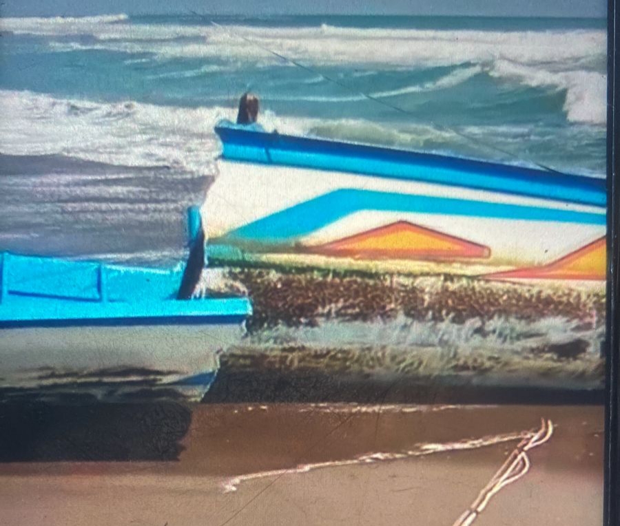 Perahu nelayan di Tasikmalaya Terbelah Dua Dihantam Ombak Pantai Cikalong, Begini Nasib 2 Korban