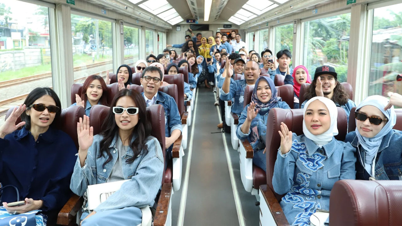 KAI Hadirkan Layanan Kereta Panoramic Mulai Hari Ini di Kereta Manahan, Simak Cara Pesan Tiketnya