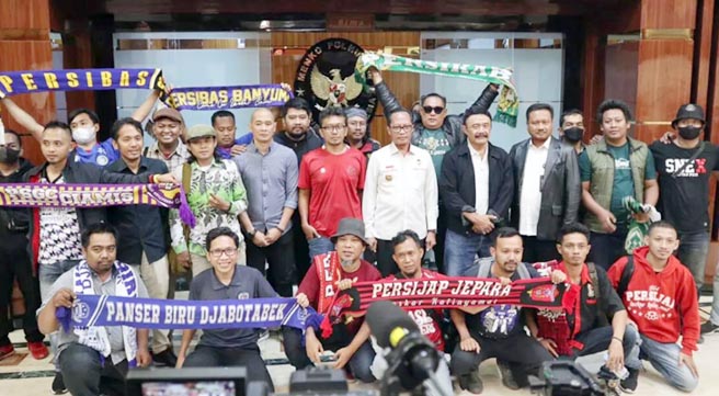 Ternyata Ada Pihak yang Memaksakan Arema FC Vs Persebaya Digelar Malam Hari