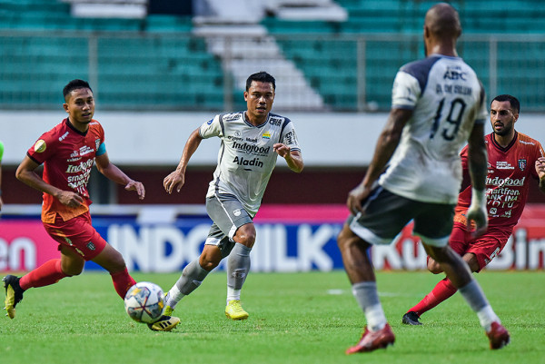 Diimbangi Bali United, PERSIB Langsung Bidik PSM Makassar, Dedi Kusnandar Fokus ke Persaingan Juara