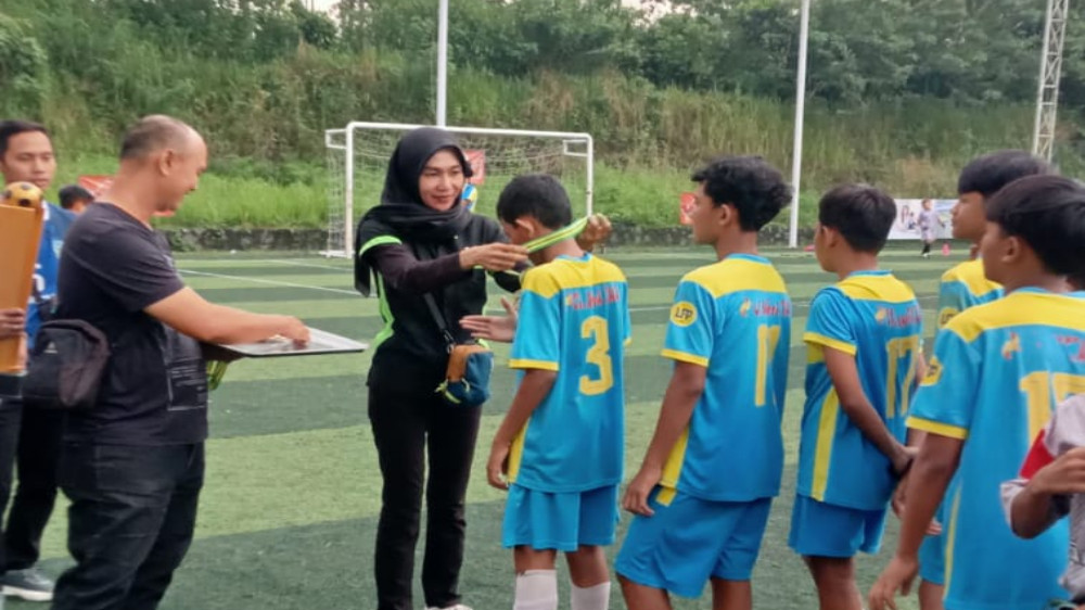 Turnamen Sepak Bola SD di Tasikmalaya Ajang Sportivitas dan Kebersamaan Anak-anak