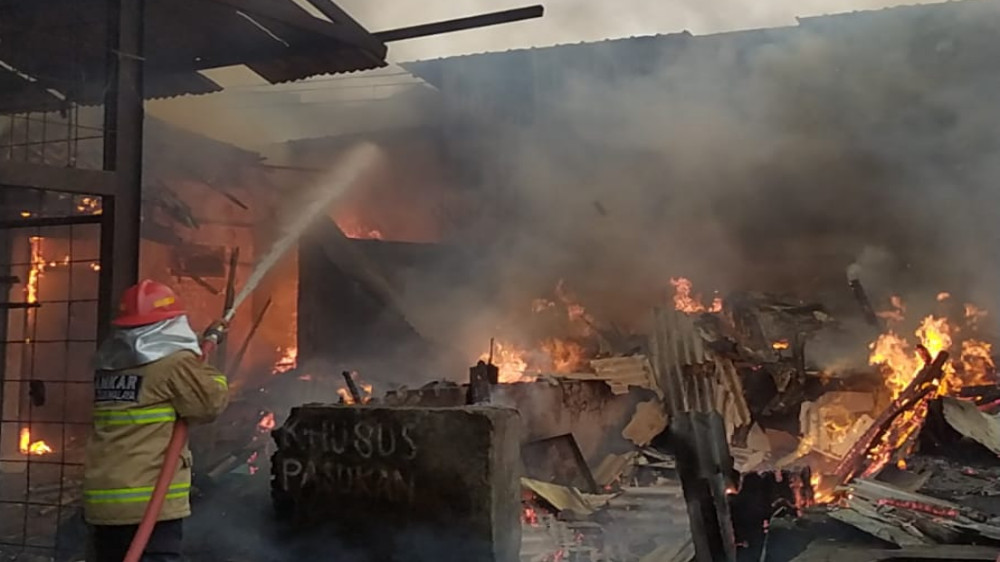 Kebakaran di Pasar Cikurubuk Kota Tasikmalaya, Satu Saung Ludes Terbakar