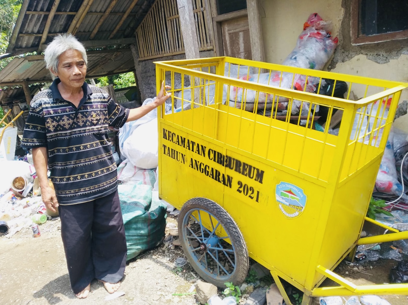 Bank Sampah Sehat Mandiri, Menggerakan Ibu-Ibu Kelola Sampah, Ku Bank Sampah Mah Milihan Runtah Jadi Barokah