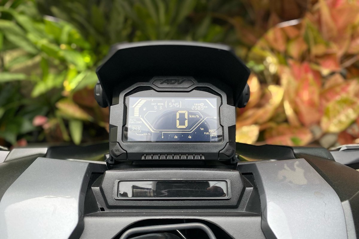 Cara Merawat Panel LCD Speedometer Sepeda Motor, Kata Sang Ahli