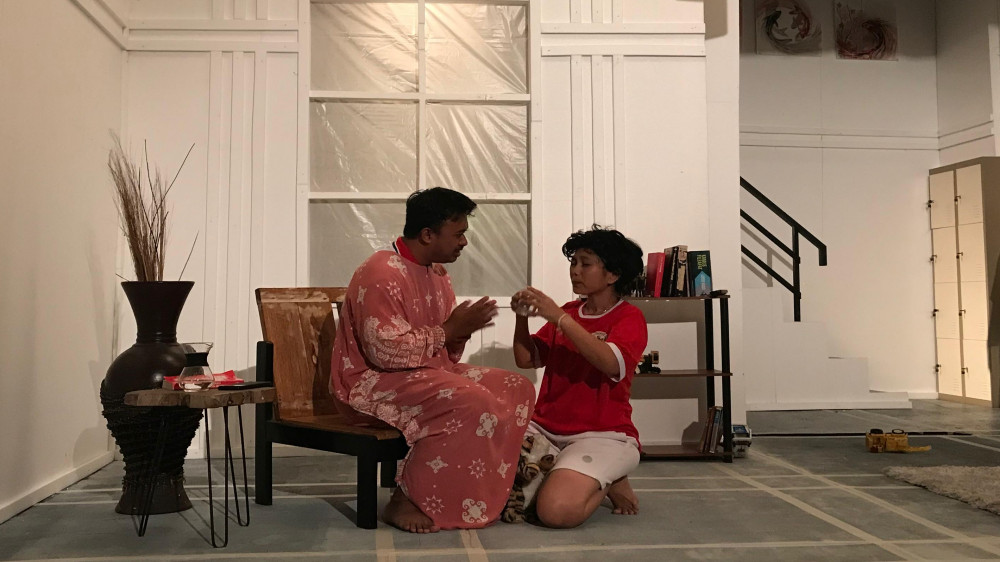 Teater Made in China Ungkap Ketergantungan pada Produk Asing dengan Sentuhan Humor Kritik Sosial