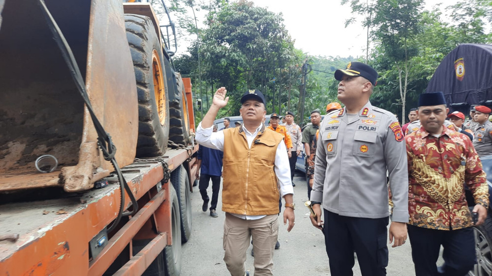 Wabup Tasikmalaya Tinjau Posko Siaga Bencana di Salawu, Pastikan Kesiapan Hadapi Cuaca Ekstrem