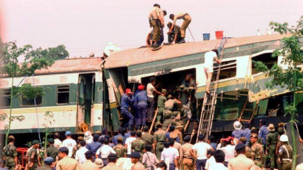 Dari Tragedi Bintaro, Timor Timur Lepas dari Indonesia, hingga Black Monday Guncang Dunia