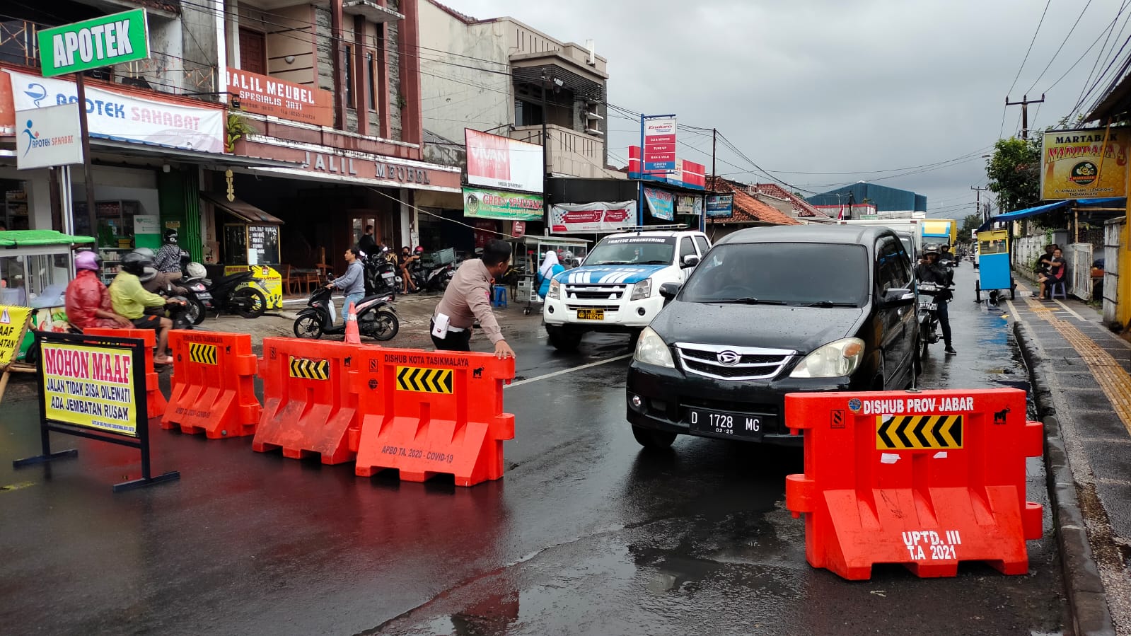 Mobil Dilarang Melewati Jembatan Ciloseh Jalan Ahmad Yani Kota Tasik, Hindari Jalur Simpang Lima