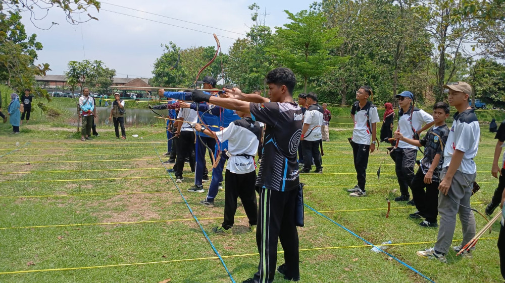 Santri Amanah Kembali Ukir Prestasi di Lomba Panahan Tradisional