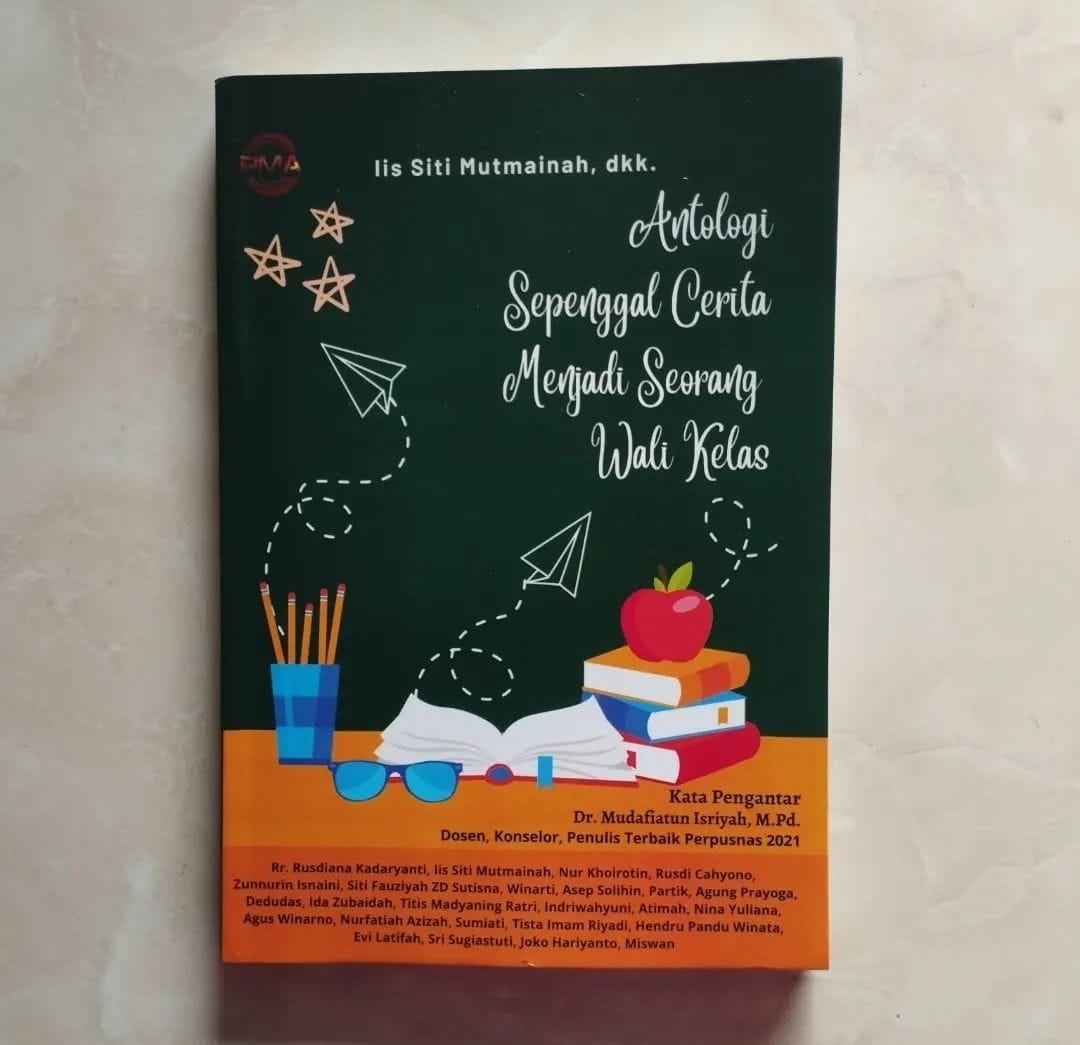 Guru dan Murid SMK Bhakti Kencana Ciawi Tasikmalaya, Produktif Menulis Buku