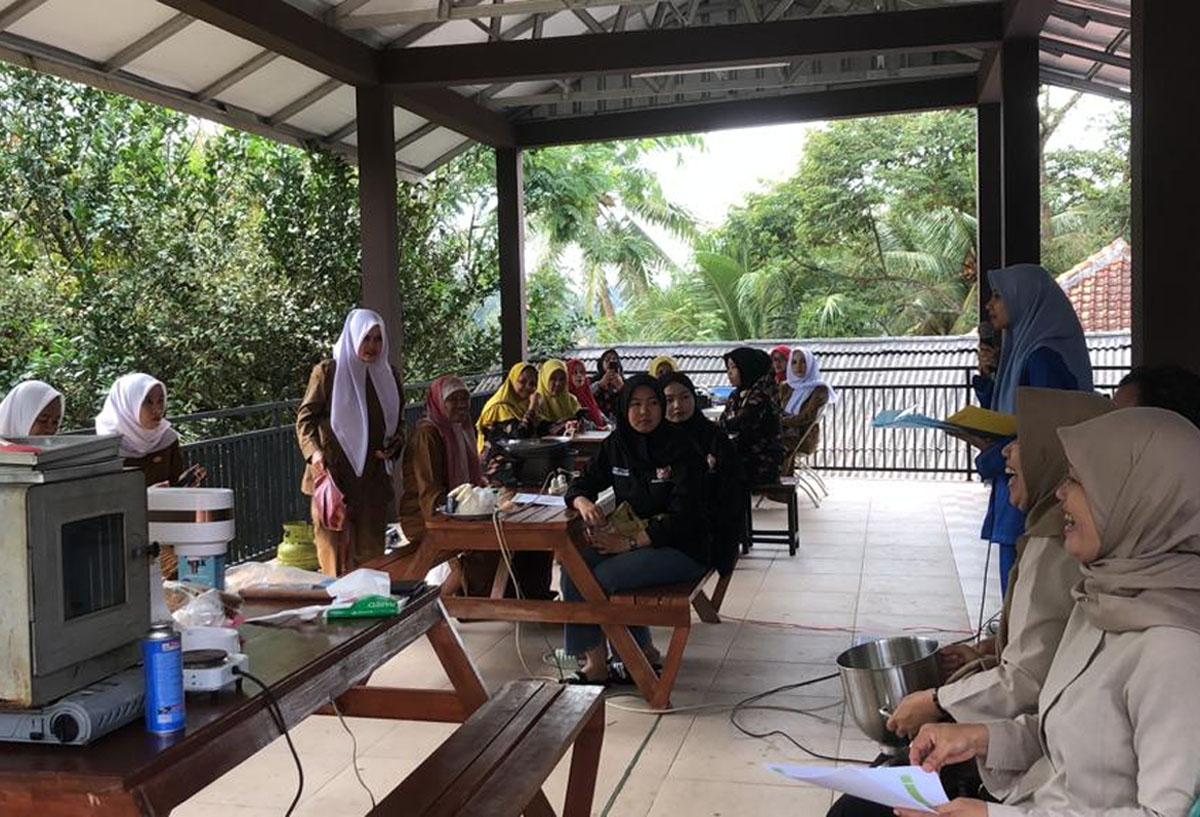 Dosen Jurusan Kebidanan Poltekkes Kemenkes Tasikmalaya Kembangkan Desa Gen SIM di Manonjaya