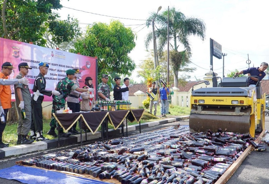 Polres Banjar Pemusnahan Miras Hasil Operasi Selama Bulan Ramadan