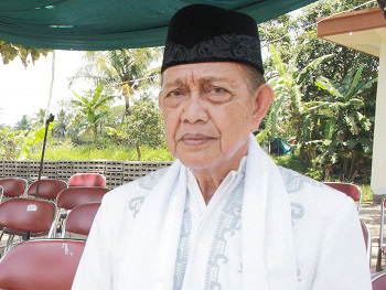 BREAKING NEWS: Berduka, Pimpinan Pondok Pesantren Cipasung Tasikmalaya KH A Bunyamin Ruhiat Wafat