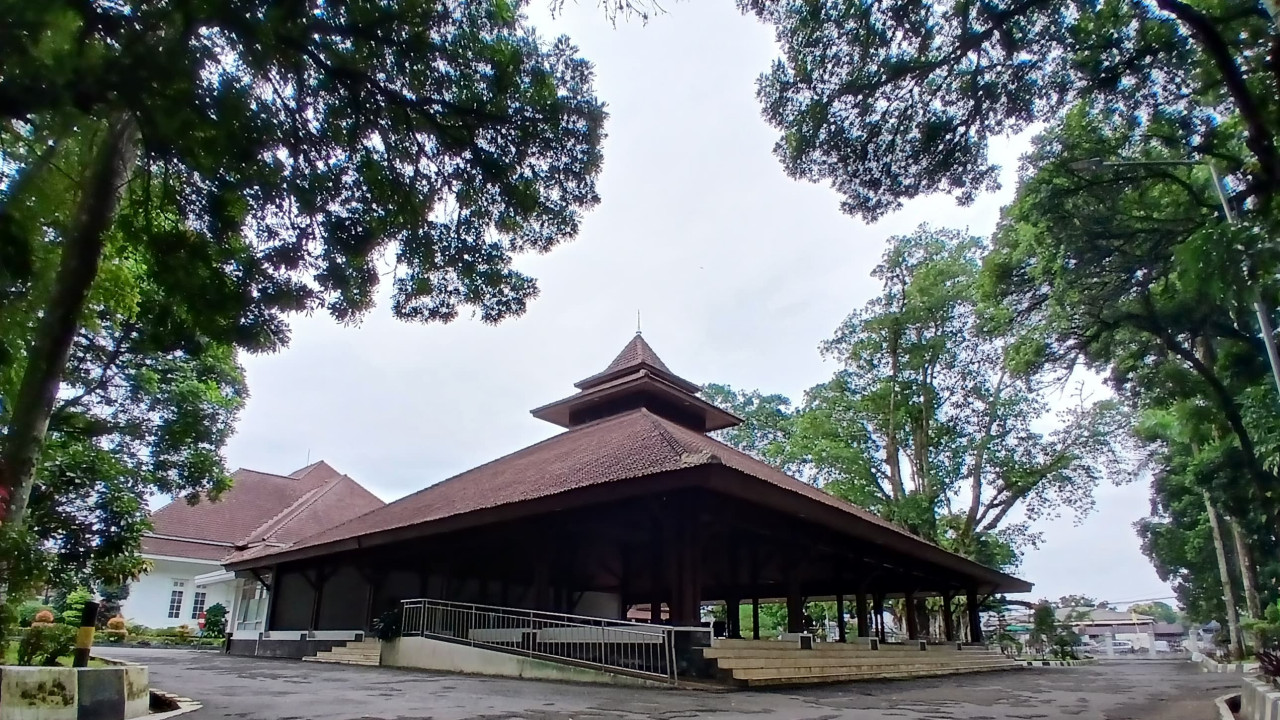 Uu Ruzhanul Ulum: Pendopo Lama Kabupaten Tasikmalaya adalah Rumah Dinas Paling Nyaman Selama Menjabat