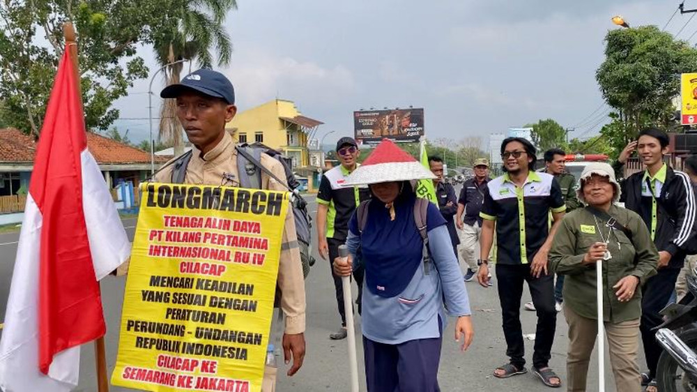 Langkah Buruh Longmarch dari Cilacap ke Jakarta Dilanjutkan Setelah Singgah di Tasikmalaya