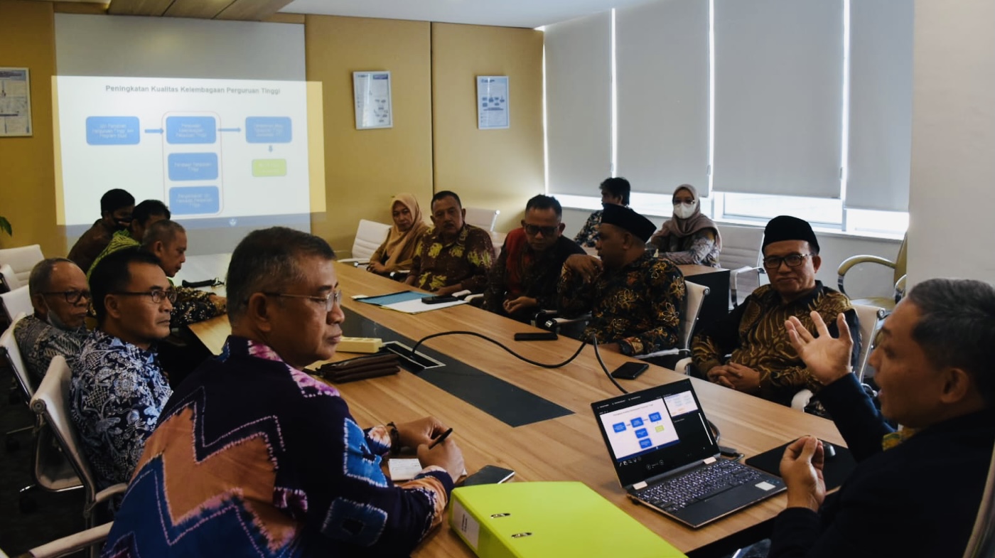 DPRD Fokus Selamatkan Mahasiswa STMIK Tasikmalaya, Akan Sampaikan Hasil dari Dirjen Dikti ke Orang Tua