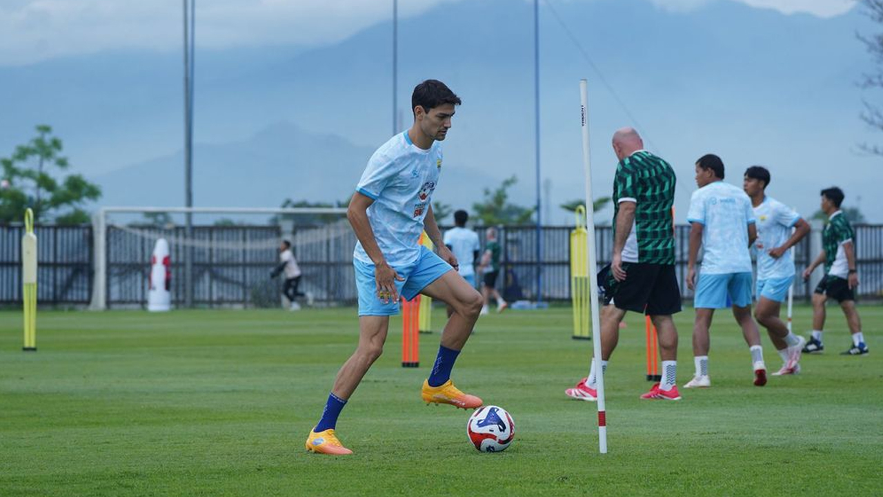 Federico Barba Ingin Segera Rasakan Atmosfer GBLA Dipenuhi Bobotoh
