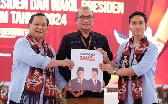 Ketua KPU Sebutkan Berkas Prabowo-Gibran Lengkap, Airlangga Hartarto Puji Pasangan Koalisi Indonesia Maju