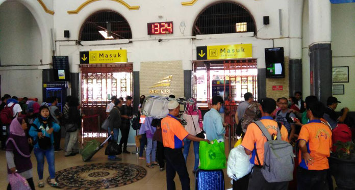 Daop 3 Cirebon Sediakan 82.422 Tiket Kereta Api untuk Masa Liburan Nataru