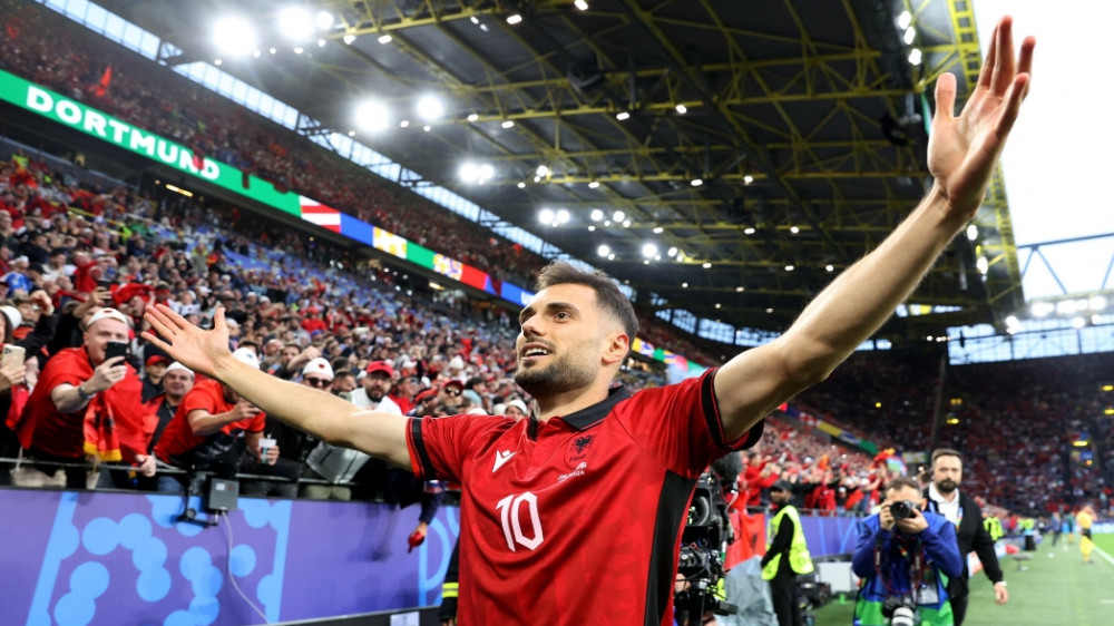 Nedim Bajrami, Striker Albania yang Mencetak Sejarah di Piala Eropa 2024 Lewat Gol Tercepat
