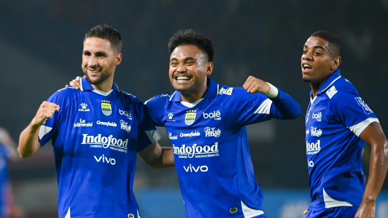 Ramai Cara Persib Bandung Menang dengan 10 Pemain Lawan Persis Solo