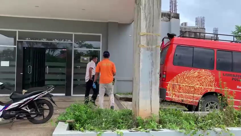 Maling Gondol 2 Plat Daun Pintu di Rumah Sakit Tempat Isolasi Pasien Covid-19 Tasikmalaya