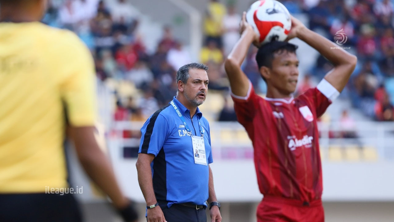 Live Indosiar Sore Ini: Arema Siap Curi Poin, PSM Kehilangan Kapten Yuran Fernandes