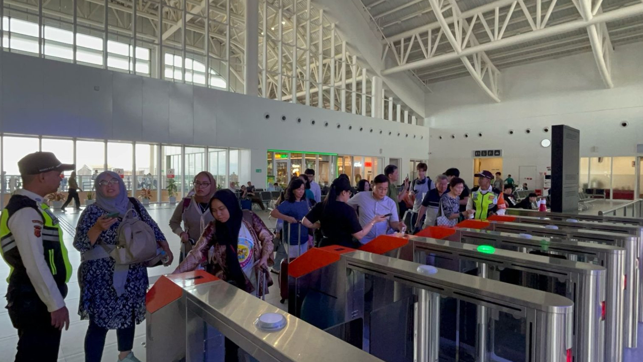 WOW Libur Sekolah, KCIC Tawarkan Diskon Tiket Whoosh Hingga 50 Persen, Kelompok Ini Bisa Merasakannya