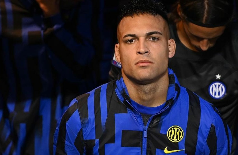 Lautaro Martinez Tak Terima Dikritik Costacurta: Saya Akan Mengundangnya Menonton Gol ke Gawang AC Milan