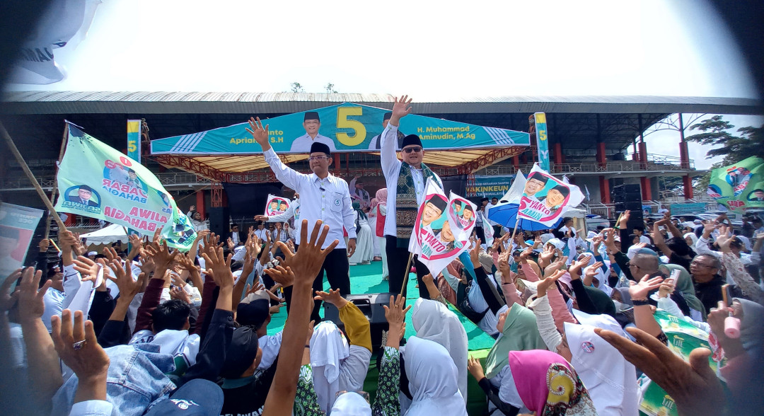 Paslon Yakin Siap Menang: Kota Tasikmalaya Maju dan Sejahtera dengan Nomor 5, Rakyat Senang!