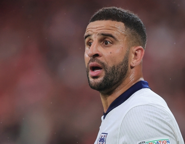 Sudah Diasingkan Pep Guardiola, AC Milan Yakin Bisa Datangkan Kyle Walker Tanpa Biaya