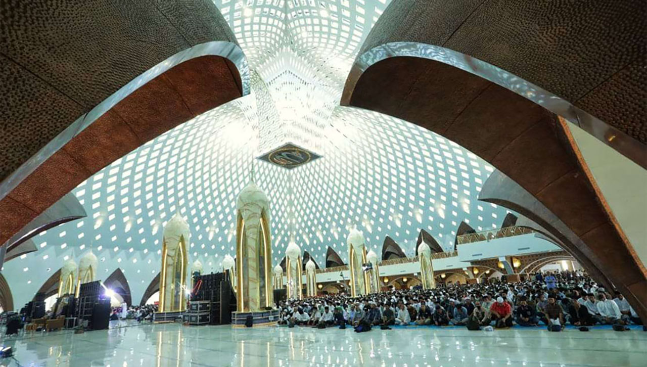 Mantap! Jabar Dinobatkan Sebagai Destinasi Wisata Ramah Muslim Terbaik Nasional