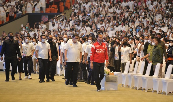 Ridwan Kamil Dampingi Presiden Joko Widodo dalam Acara Temu Raya Alumni Program Kartu Prakerja