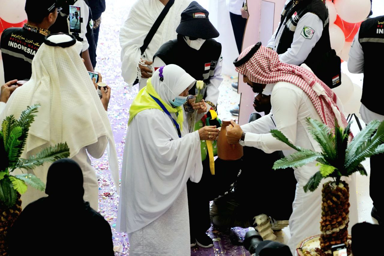 Info Haji 2024: Jemaah Haji Indonesia Sudah Tiba di Makkah, Dapat Smart Card dari Pemerintah Arab Saudi