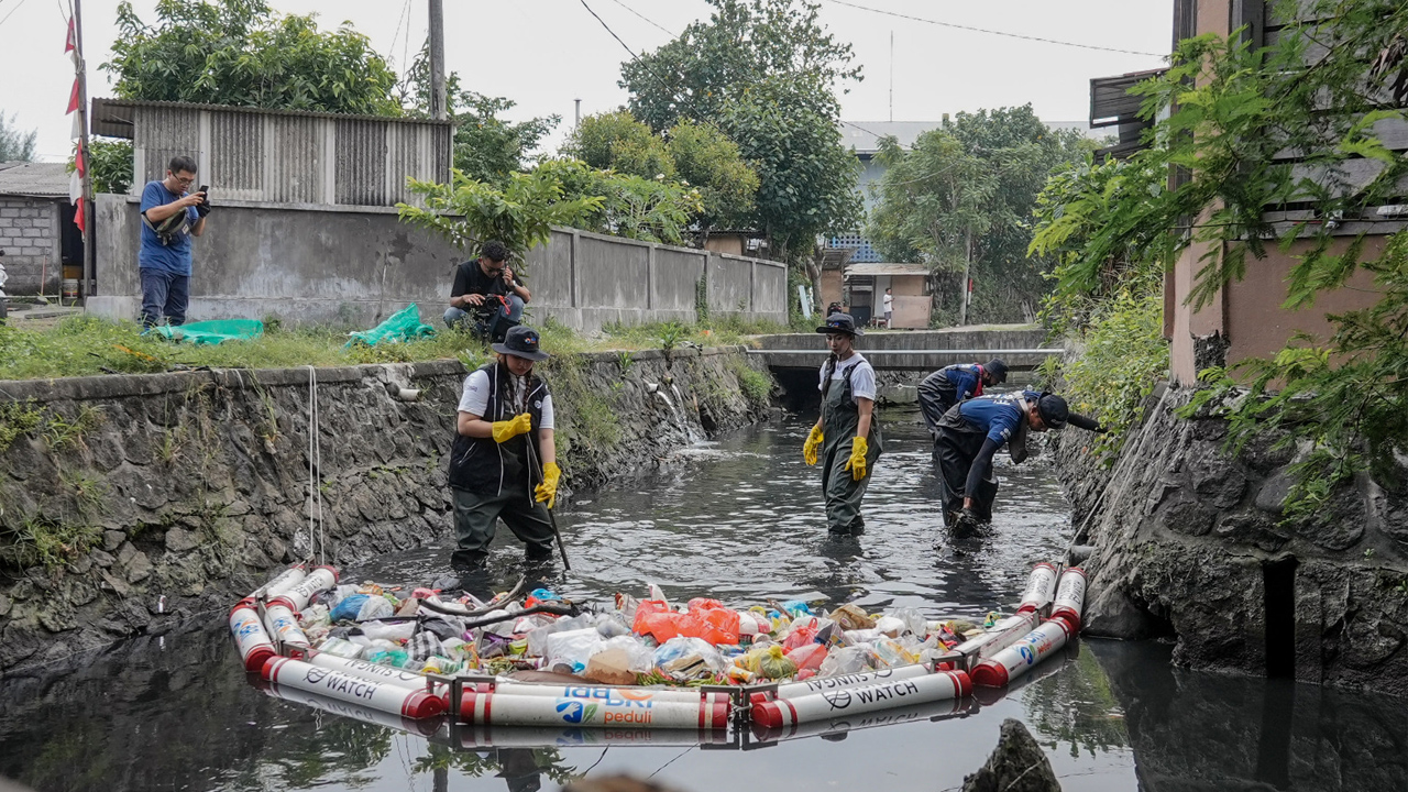 Peringati Hari Sungai Nasional, BRI Jaga Ekosistem Lewat Bersih-Bersih Sungai dan Kesadaran Pengelolaan Sampah